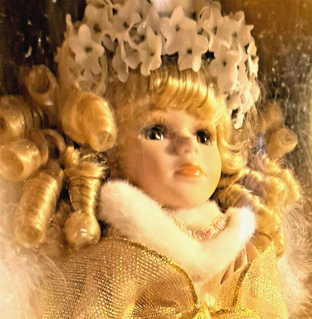 Exquisite Collector's Choice Angel Doll